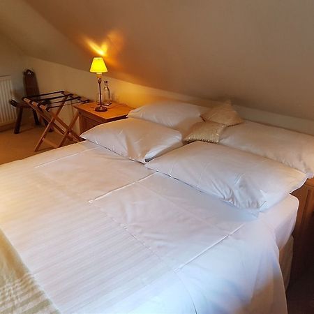 Lord Nelson Inn Chippenham  Buitenkant foto