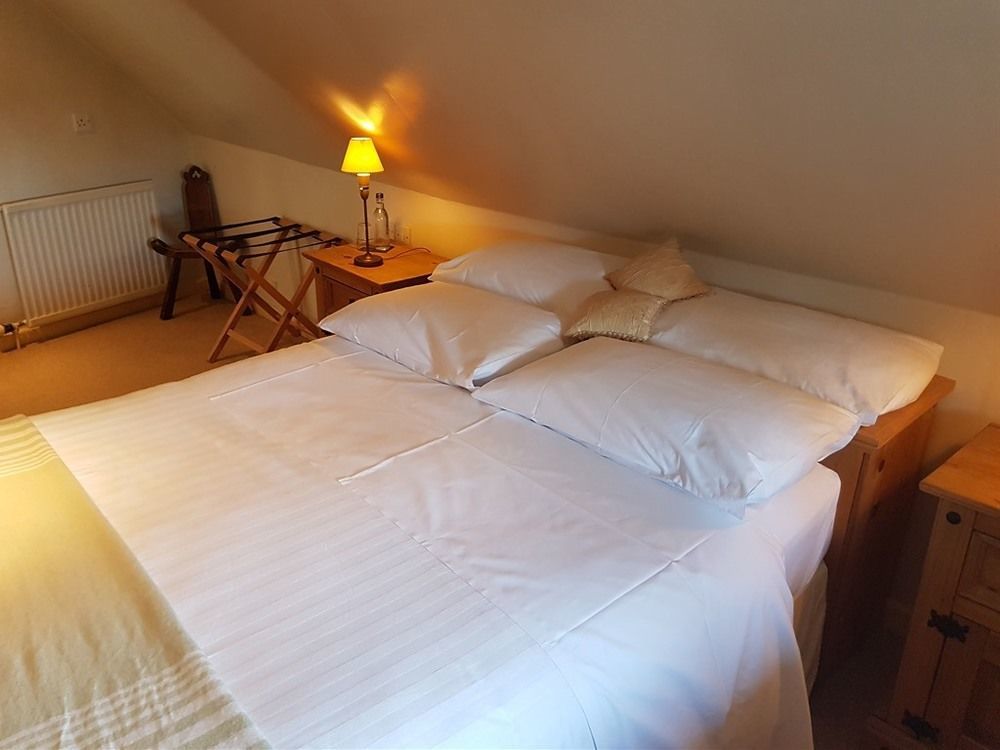 Lord Nelson Inn Chippenham  Buitenkant foto